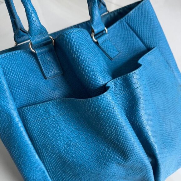 Large Blue Neiman Marcus Faux Snakeskin Tote Clean - Picture 2 of 8